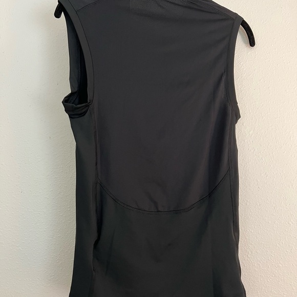 Adidas Techfit training shirt - Picture 2 of 4